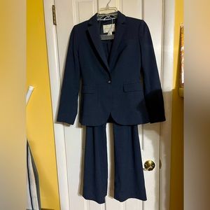 Banana Republic women’s suit